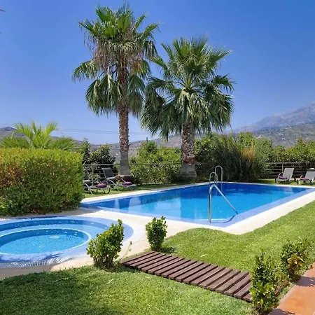 Villa Los Nisperos De Paco